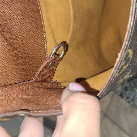 UNISEX LOUIS VUITTON MUSETTE GM MONOGRAM BAG with MONOGRAM CROSSBODY STRAP - Picture 14 of 17